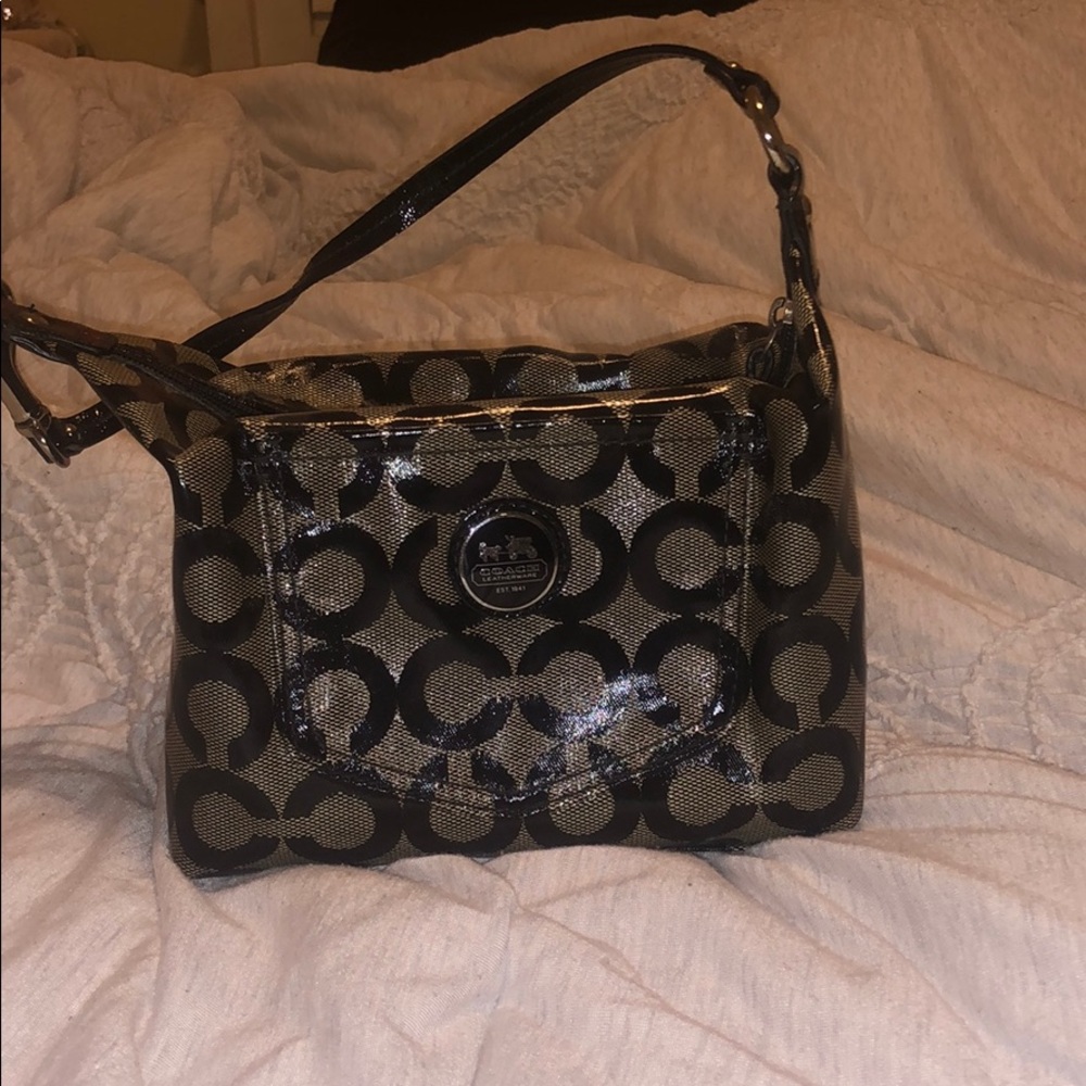 Purse - Picture 1 of 2
